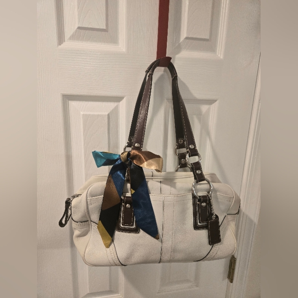 Coach Y2K Leather Shoulderbag